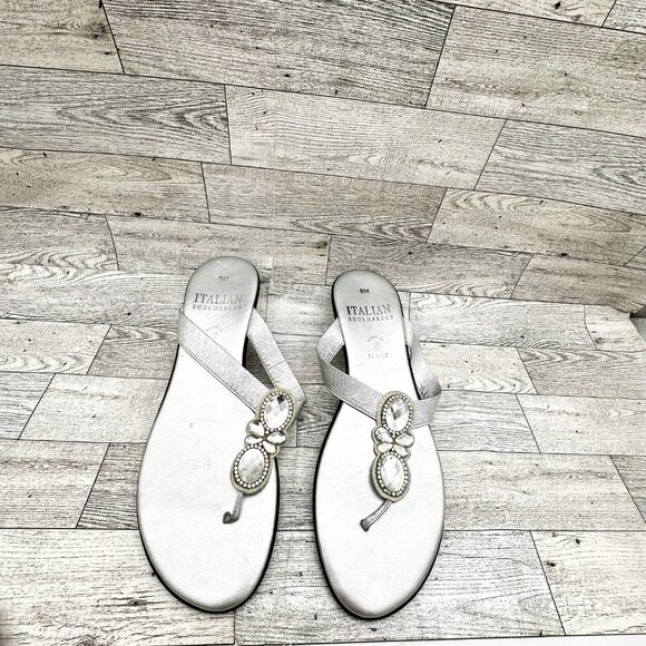 Italian Shoemaker Women's Thong Flip Flop Sandals w/ Gems, Size 9M - Picture 2 of 7